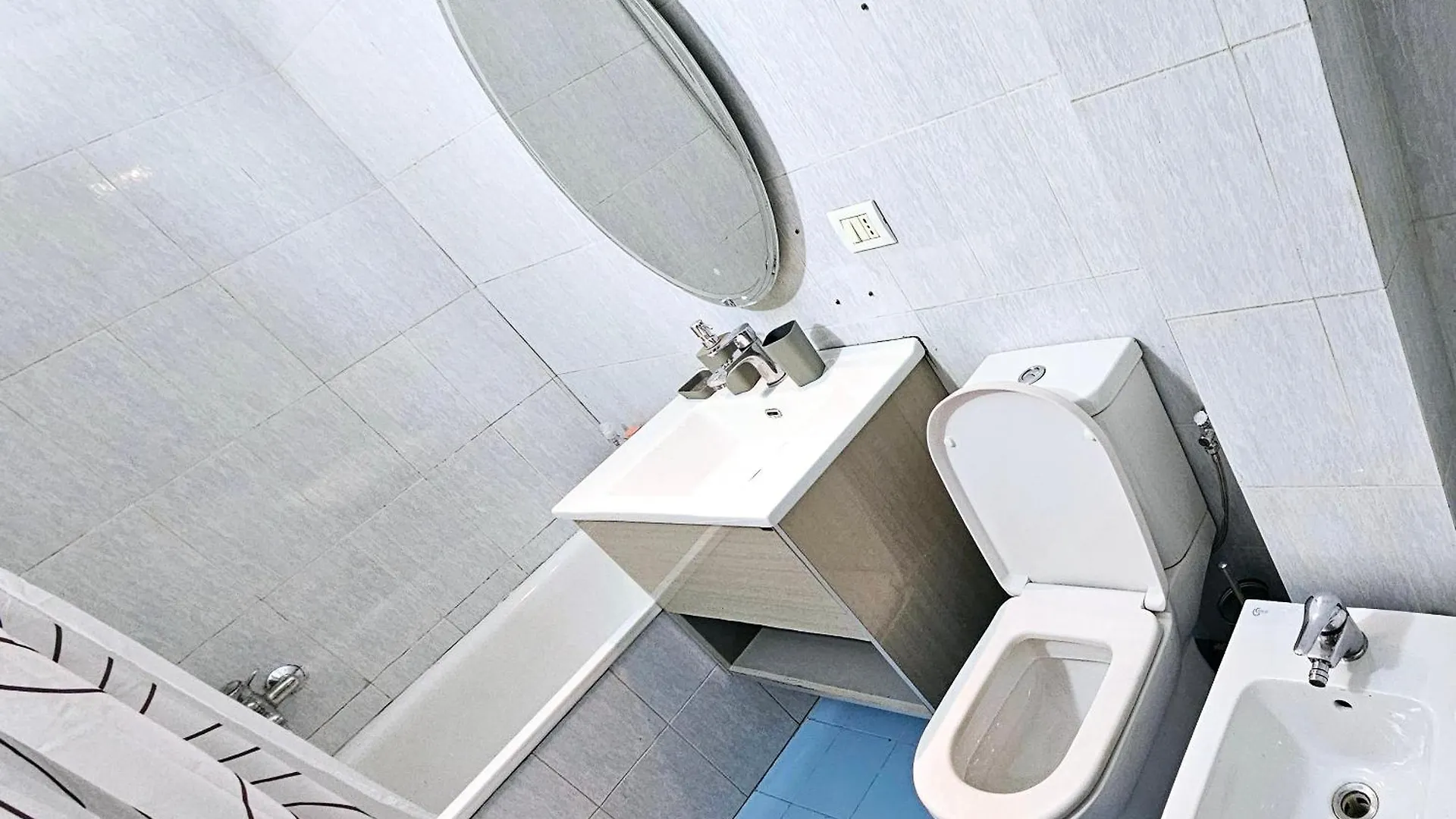 Tirana Center - Aal Apartment 0*,